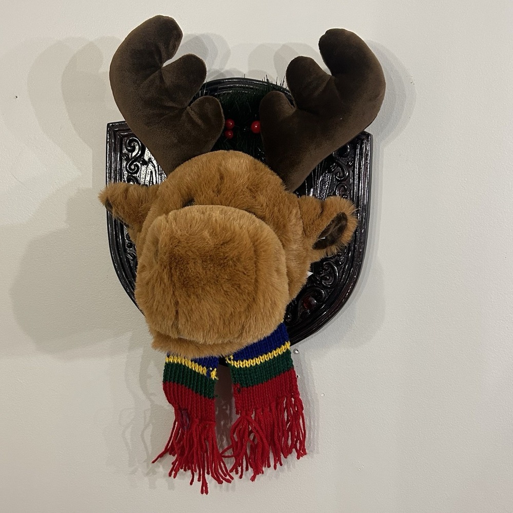Vintage Christmas Plush Moose Head Wall Mount Plaque Trophy Untested